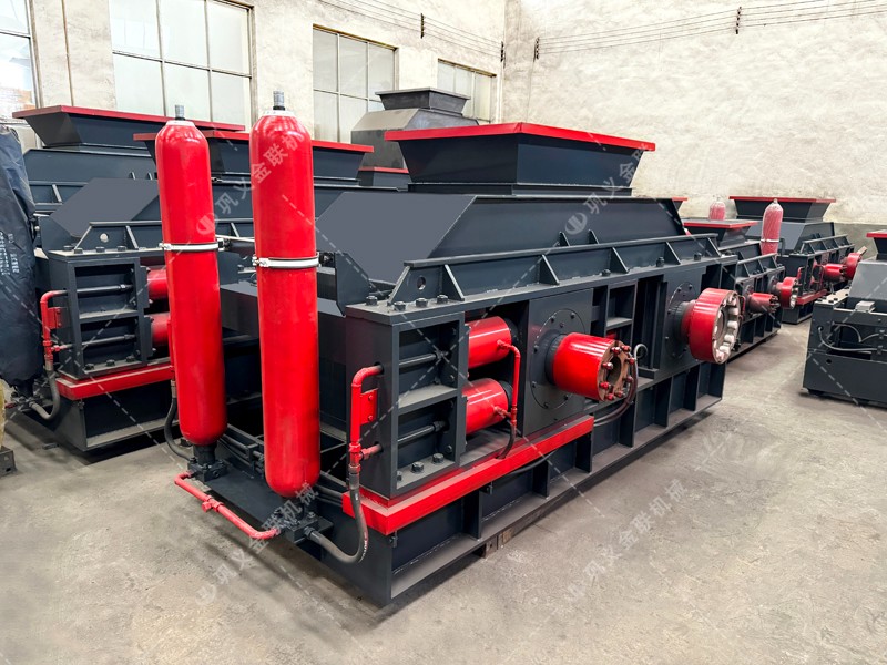 時產(chǎn)120噸液壓對輥制砂機——打造高能效的生產(chǎn)典范 時產(chǎn)120噸液壓對輥制砂機——打造高能效的生產(chǎn)典范